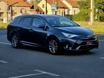 Rate fixe  Garantie  Livrare in tara  2.0 D-4D