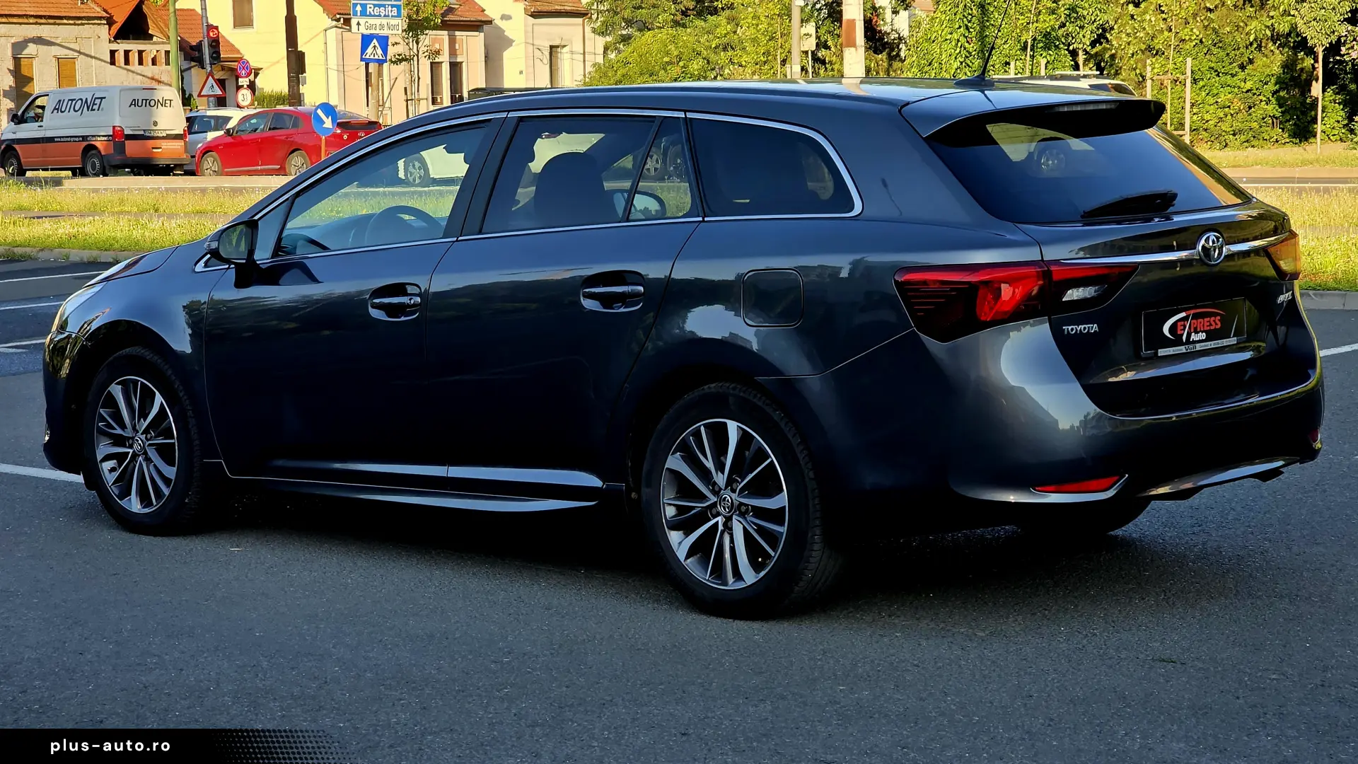 Rate fixe  Garantie  Livrare in tara  2.0 D-4D