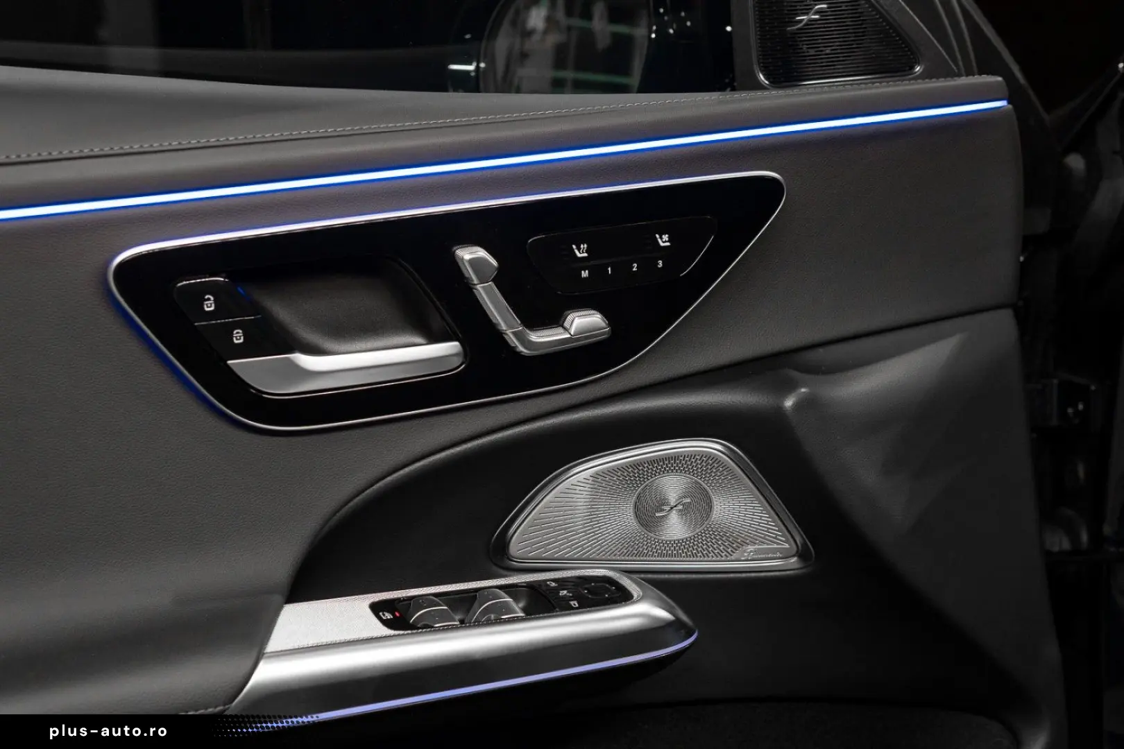 MERCEDES-BENZ E 300 E 4Matic AMG Line NightPack DigiatlLED
