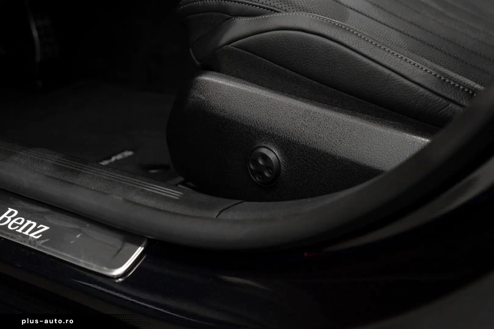 MERCEDES-BENZ E 300 E 4Matic AMG Line NightPack DigiatlLED