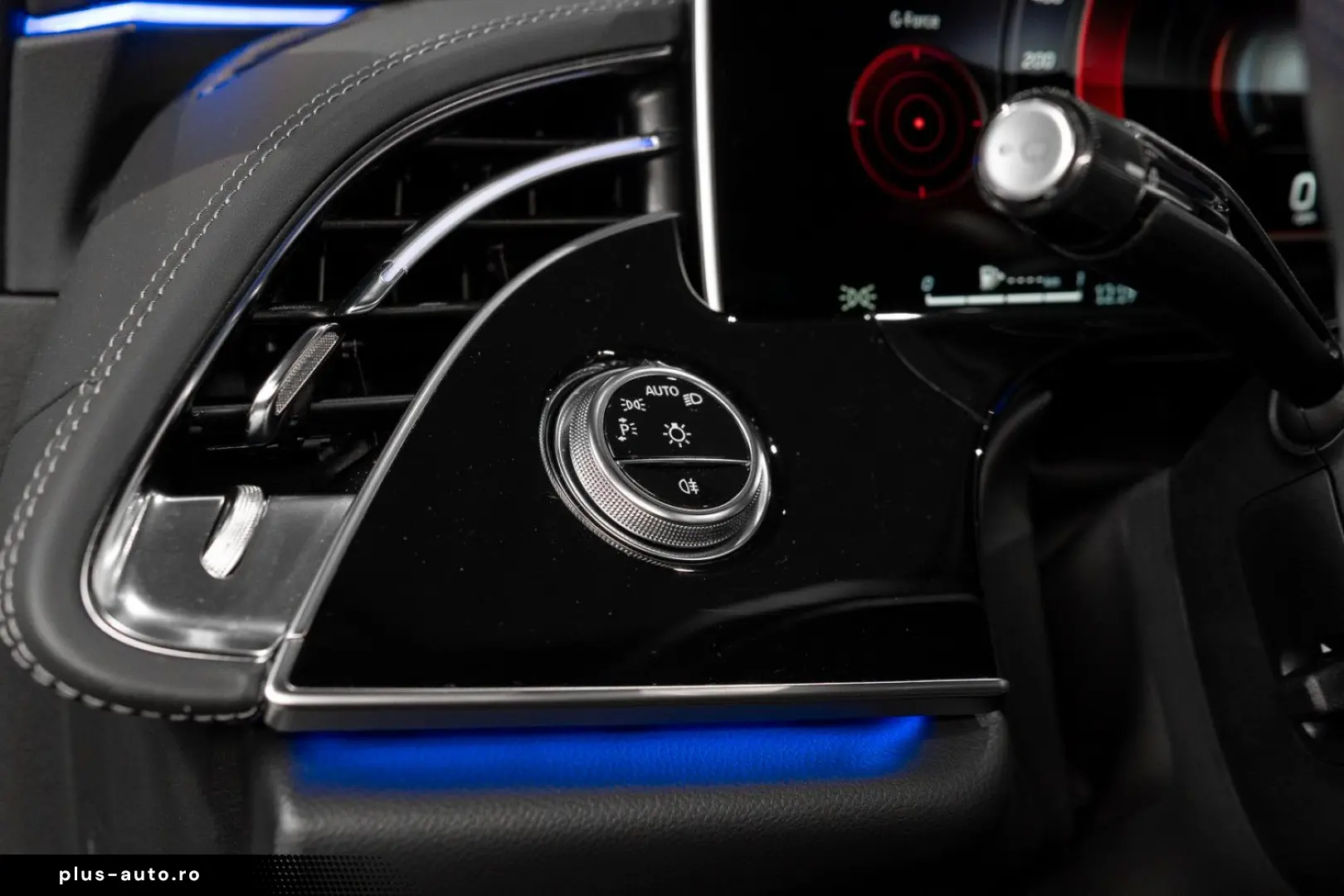 MERCEDES-BENZ E 300 E 4Matic AMG Line NightPack DigiatlLED