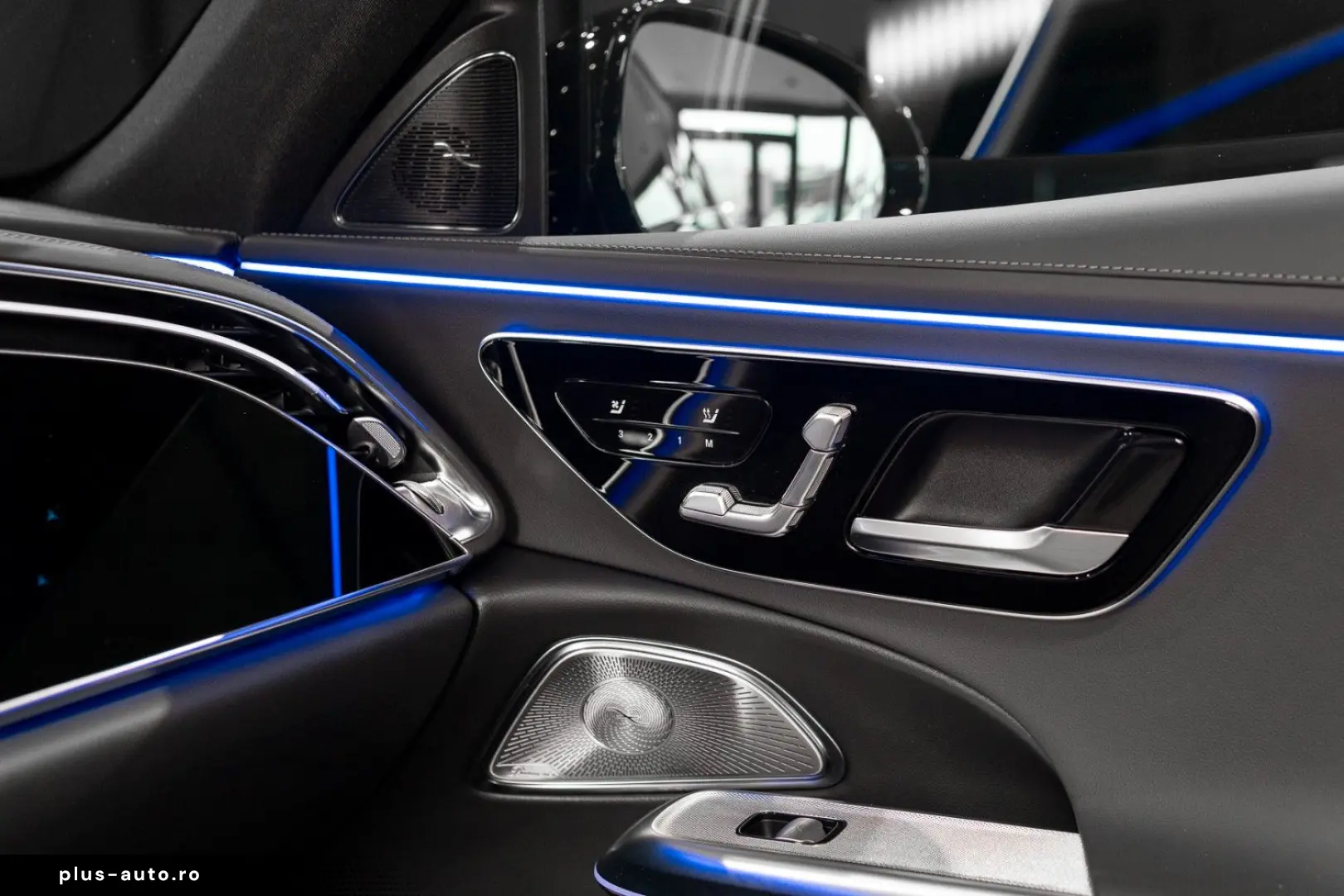 MERCEDES-BENZ E 300 E 4Matic AMG Line NightPack DigiatlLED
