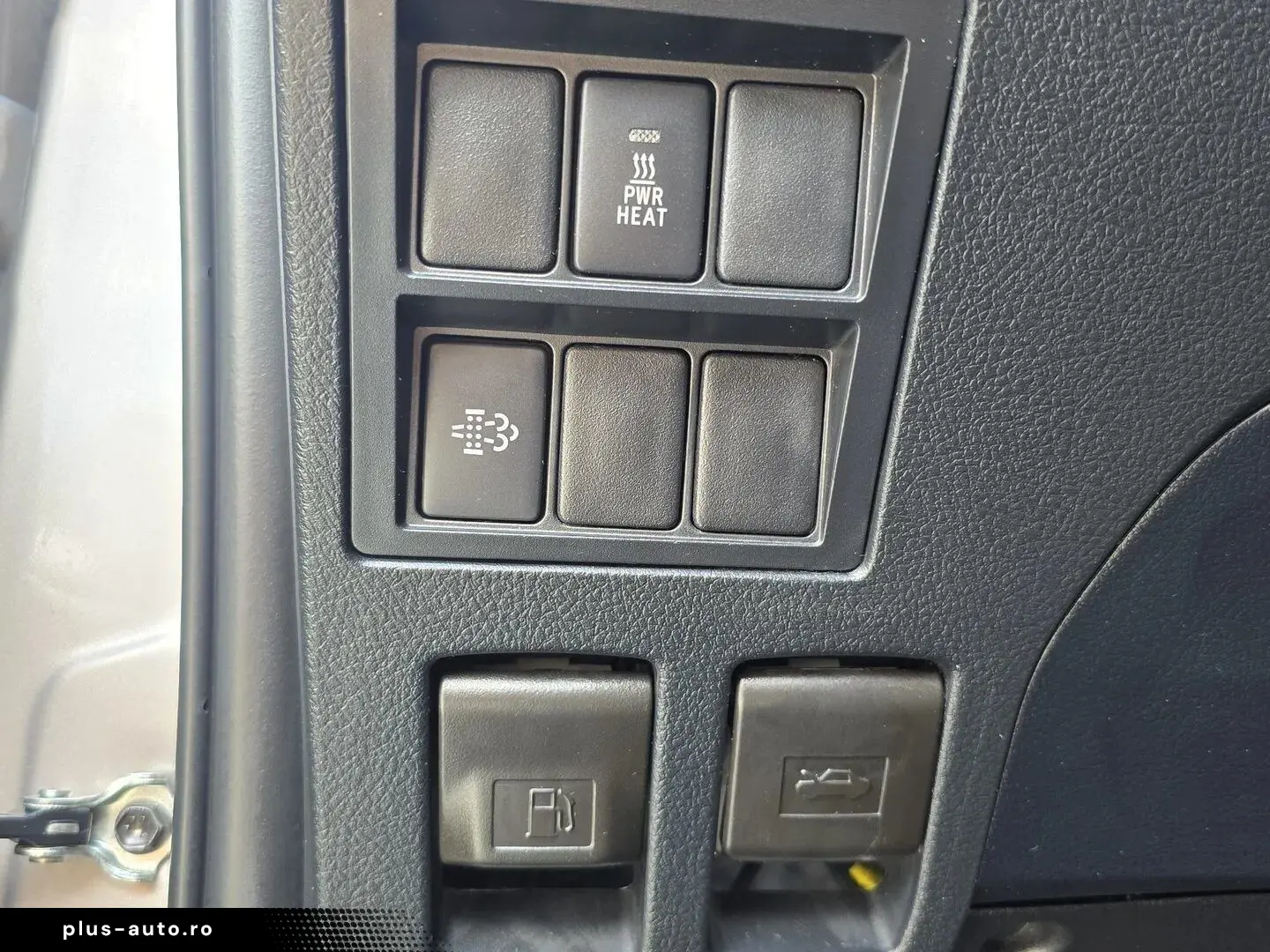 Toyota Hilux 2.4 D-4D Executive 4x4 Double Cab