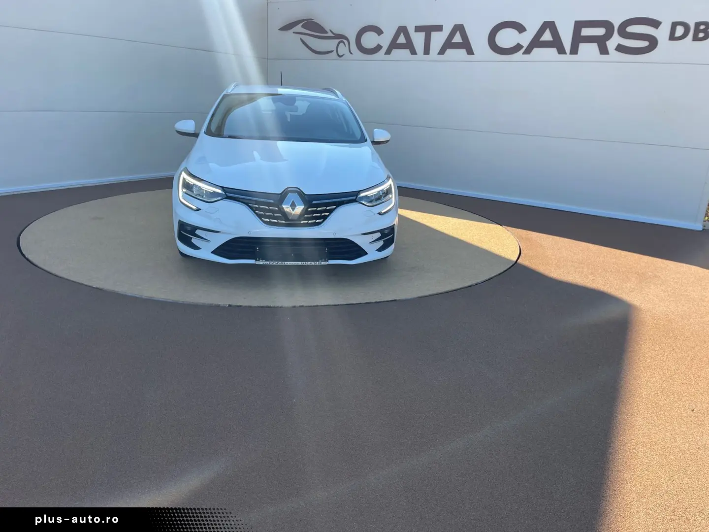Renault Megane 1.5DCI  116CP  EDC  LED  Navi  Pilot  Scaune