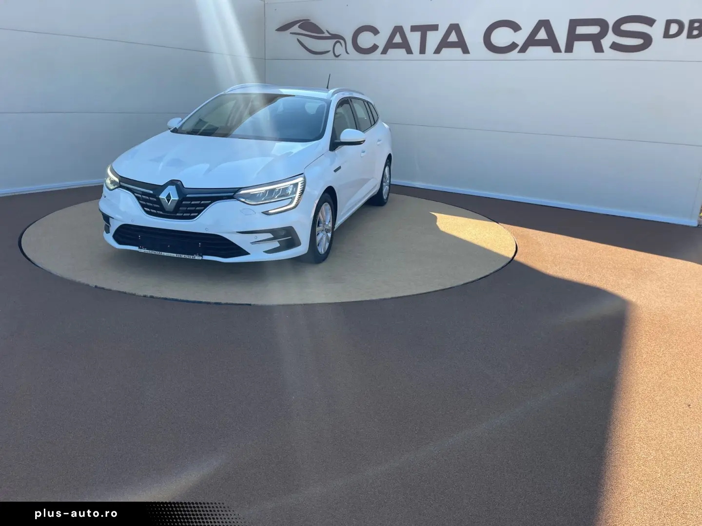 Renault Megane 1.5DCI  116CP  EDC  LED  Navi  Pilot  Scaune