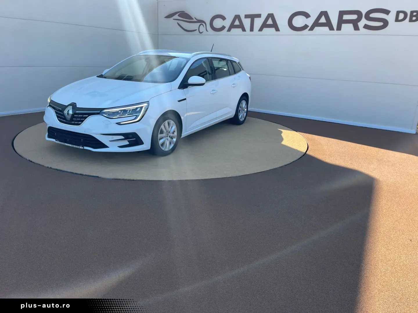 Renault Megane 1.5DCI  116CP  EDC  LED  Navi  Pilot  Scaune