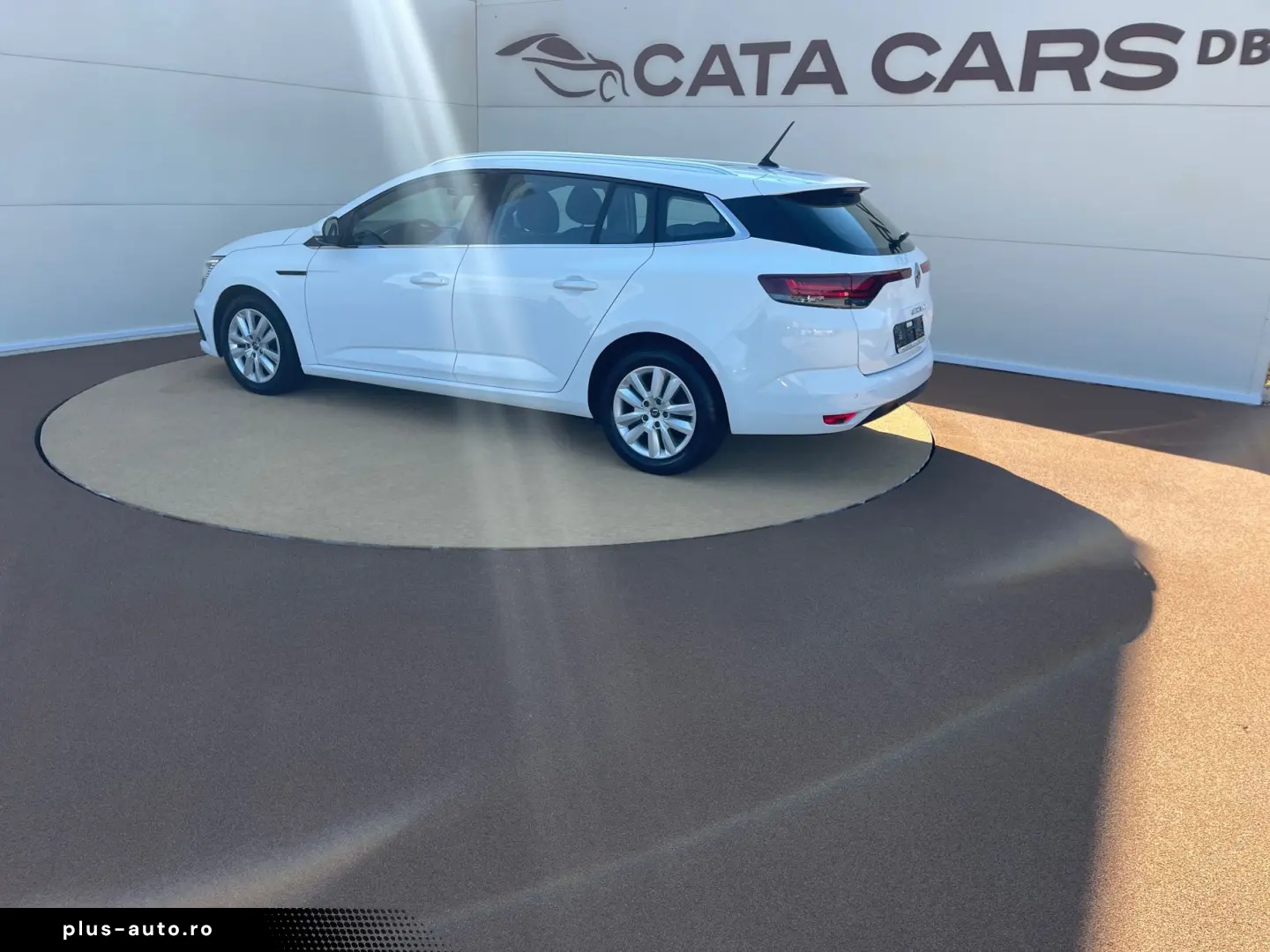 Renault Megane 1.5DCI  116CP  EDC  LED  Navi  Pilot  Scaune