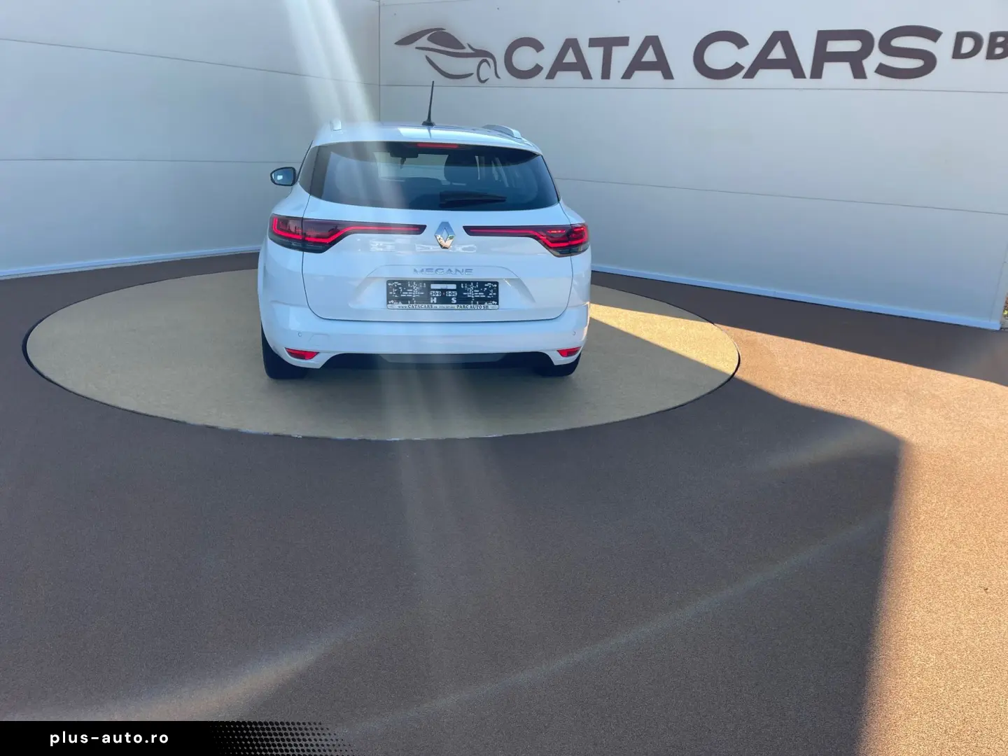 Renault Megane 1.5DCI  116CP  EDC  LED  Navi  Pilot  Scaune