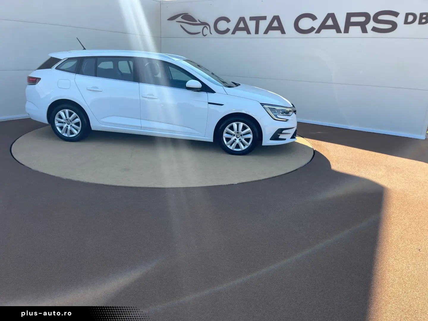 Renault Megane 1.5DCI  116CP  EDC  LED  Navi  Pilot  Scaune