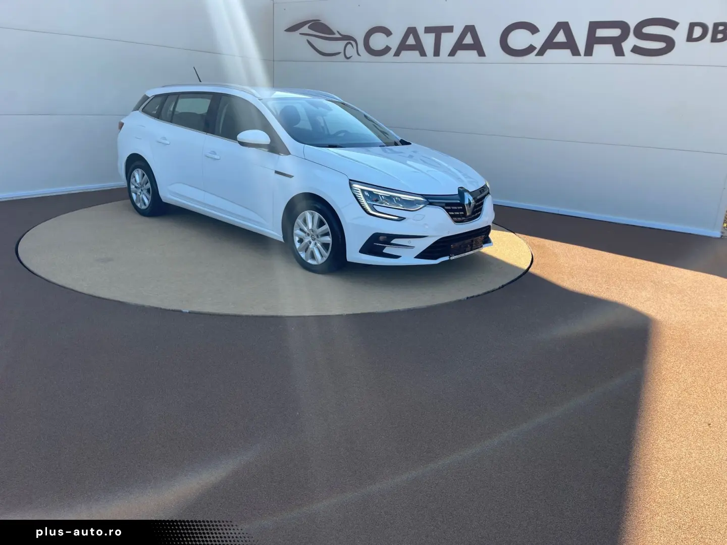 Renault Megane 1.5DCI  116CP  EDC  LED  Navi  Pilot  Scaune