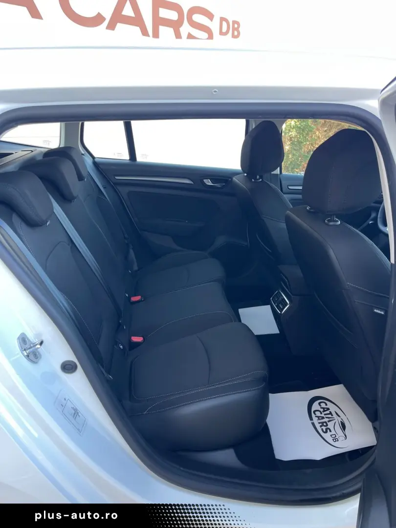 Renault Megane 1.5DCI  116CP  EDC  LED  Navi  Pilot  Scaune