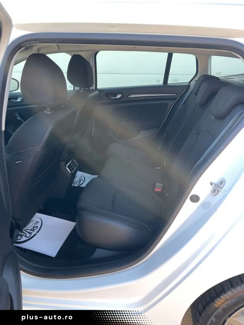 Renault Megane 1.5DCI  116CP  EDC  LED  Navi  Pilot  Scaune