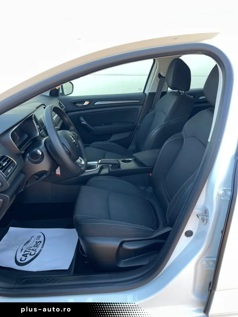 Renault Megane 1.5DCI  116CP  EDC  LED  Navi  Pilot  Scaune