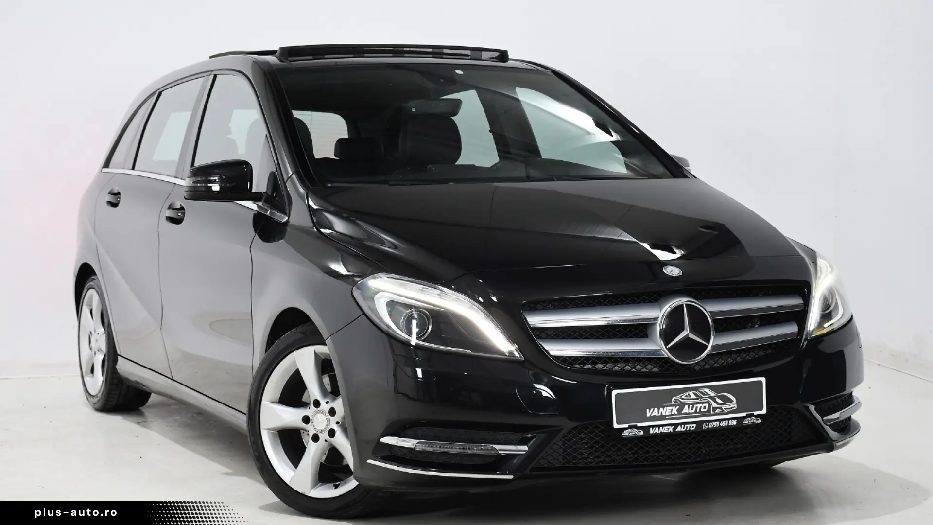 Mercedes-Benz B 180 AMG LINE