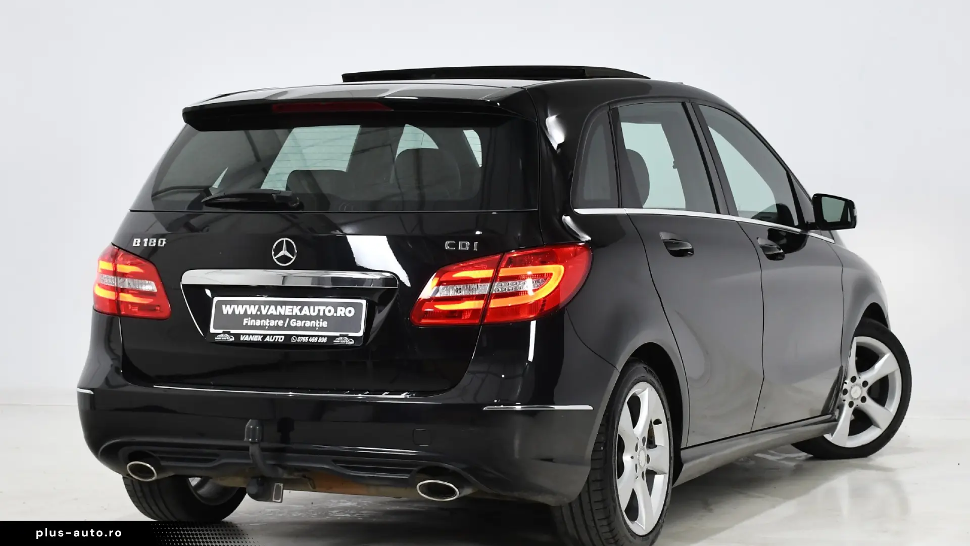Mercedes-Benz B 180 AMG LINE