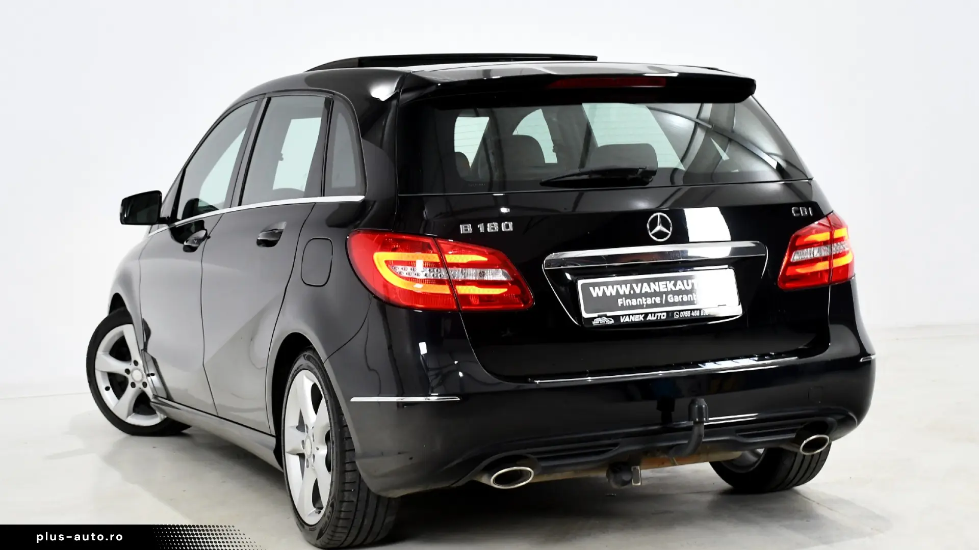 Mercedes-Benz B 180 AMG LINE