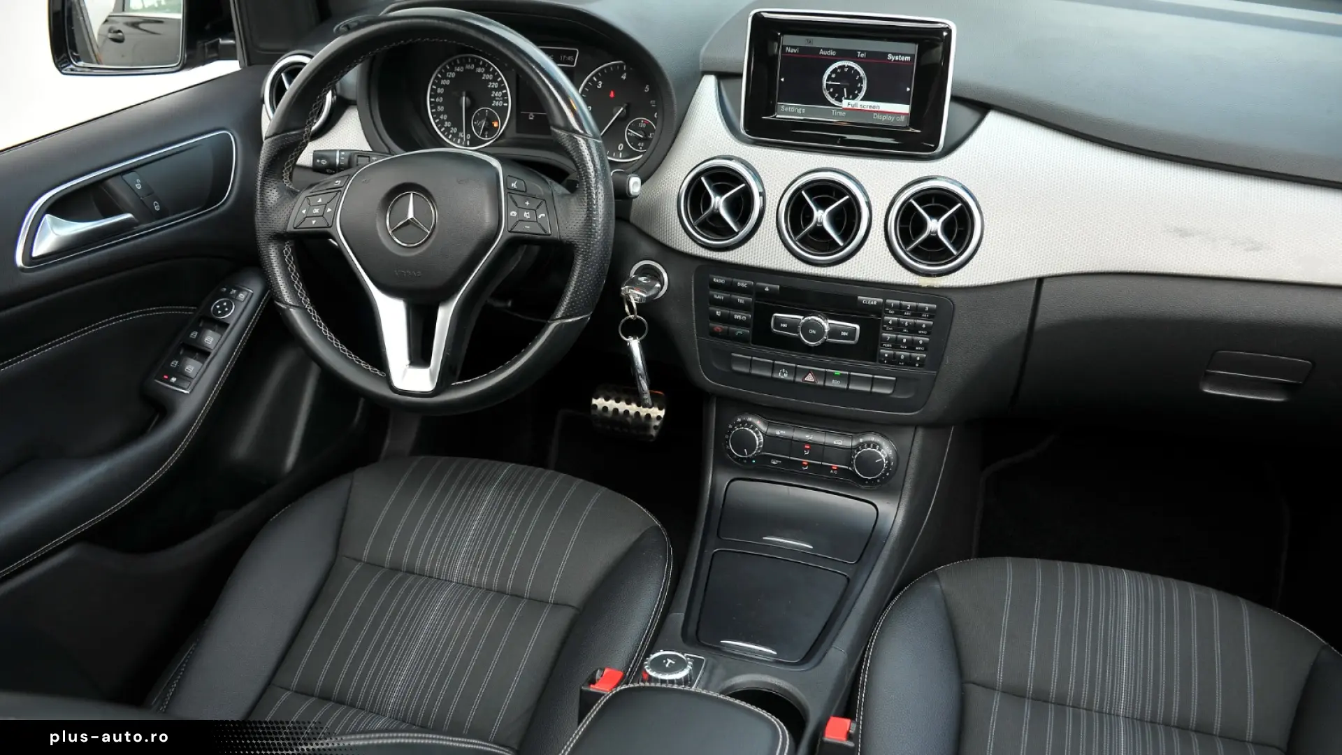 Mercedes-Benz B 180 AMG LINE