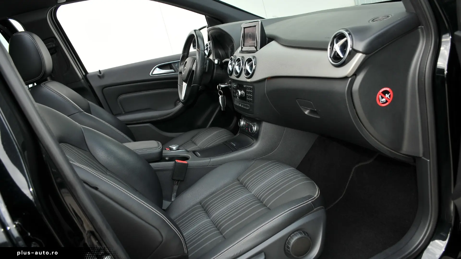 Mercedes-Benz B 180 AMG LINE