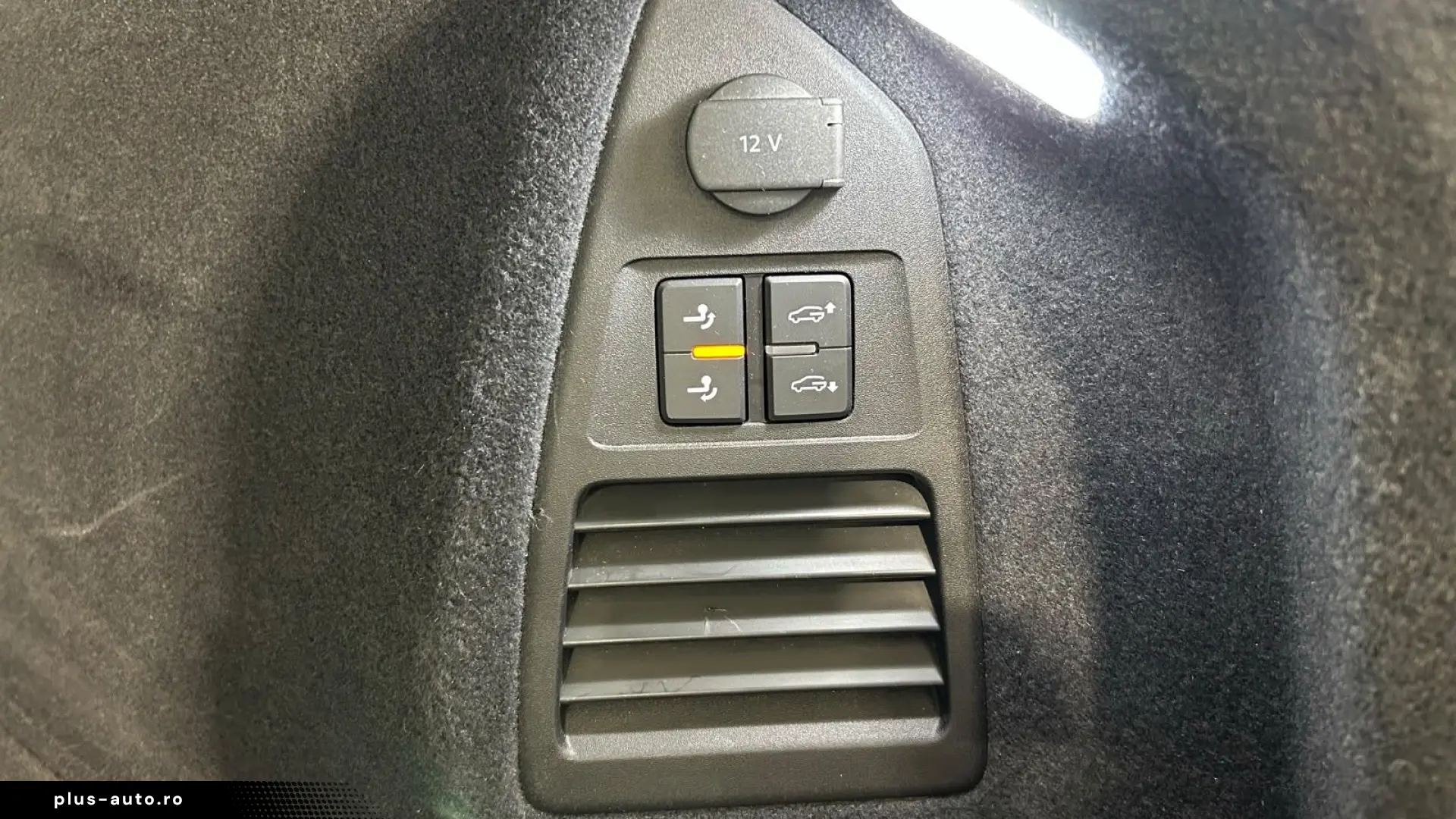 Volkswagen Touareg 3.0TDI Elegance Nightv. Matrix Pano Masaj