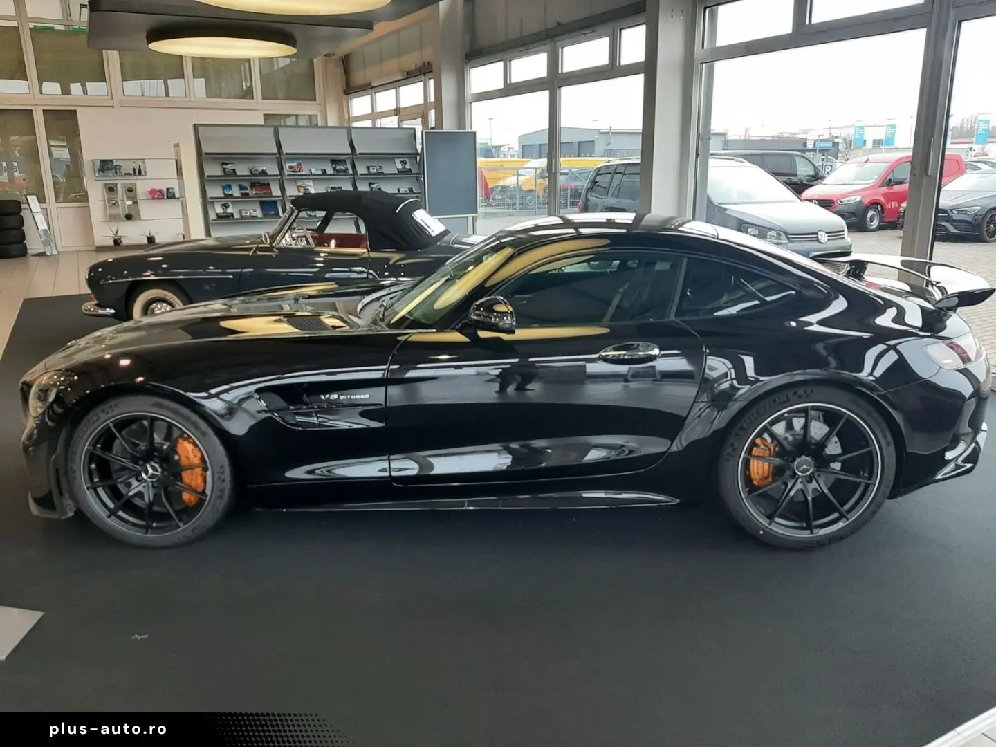MERCEDES-BENZ AMG GT R Coupe AMG Track Package Burmester