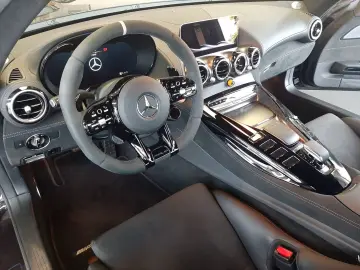 MERCEDES-BENZ AMG GT R Coupe AMG Track Package Burmester