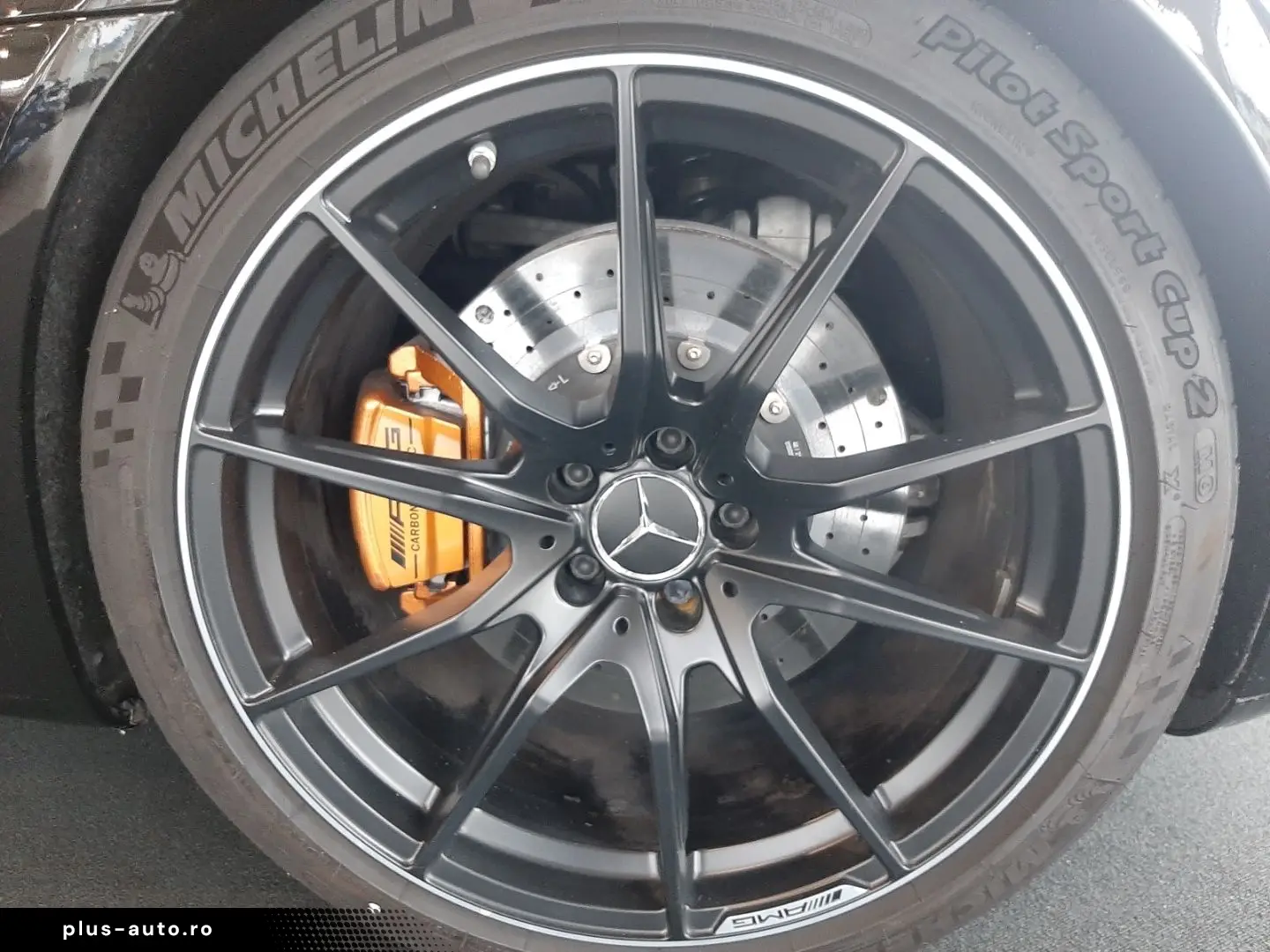MERCEDES-BENZ AMG GT R Coupe AMG Track Package Burmester