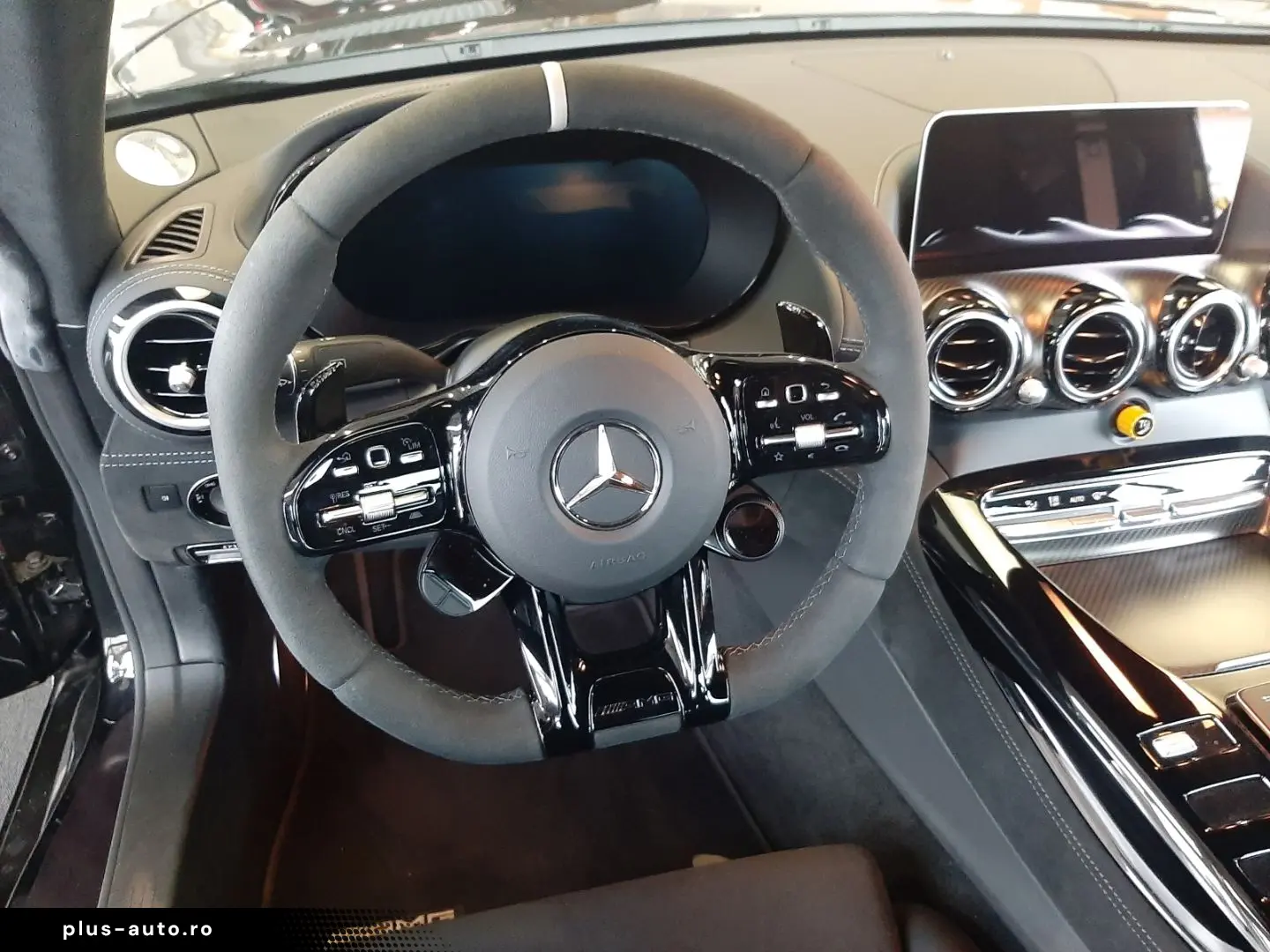 MERCEDES-BENZ AMG GT R Coupe AMG Track Package Burmester