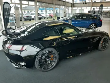 MERCEDES-BENZ AMG GT R Coupe AMG Track Package Burmester