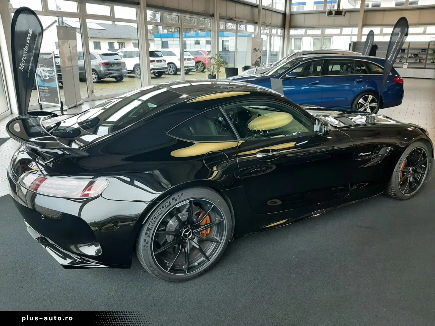 MERCEDES-BENZ AMG GT R Coupe AMG Track Package Burmester