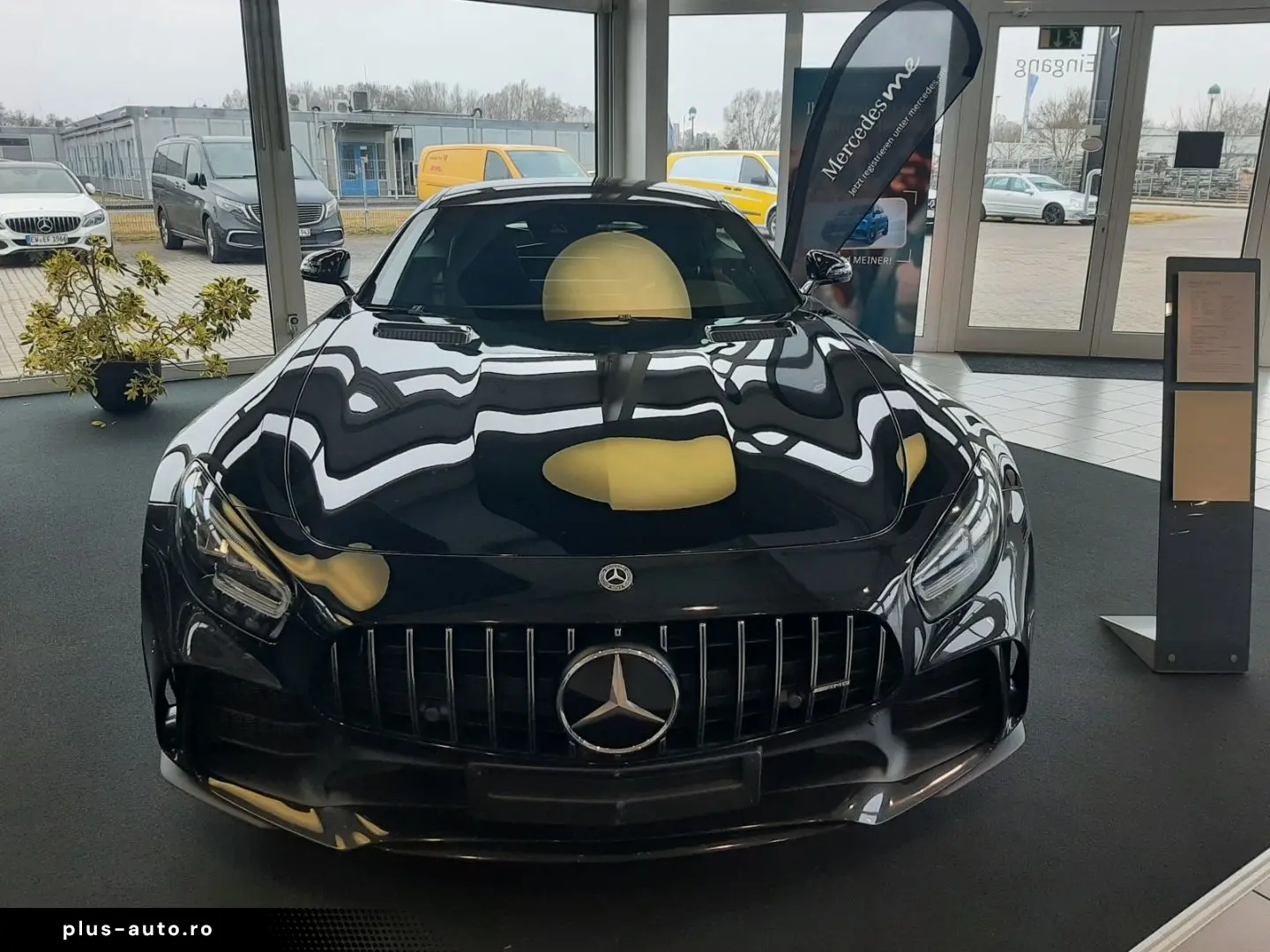 MERCEDES-BENZ AMG GT R Coupe AMG Track Package Burmester
