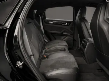 PORSCHE Cayenne Coupé Turbo GT  22