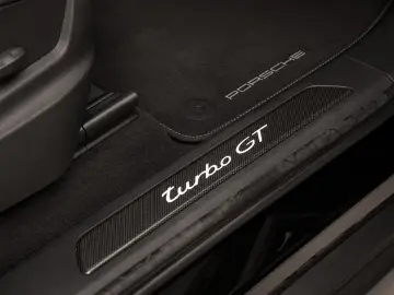 PORSCHE Cayenne Coupé Turbo GT  22