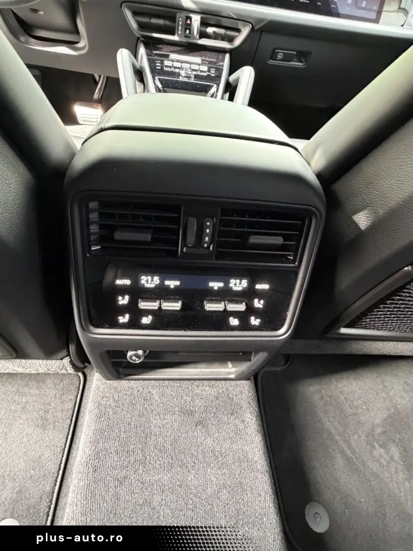 PORSCHE Cayenne Turbo Coupe mit GT-Paket Burmester'PDCC