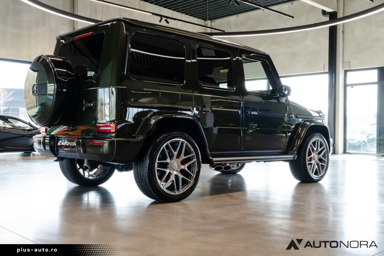 MERCEDES-BENZ G 63 AMG Night Burmester Manufaktur