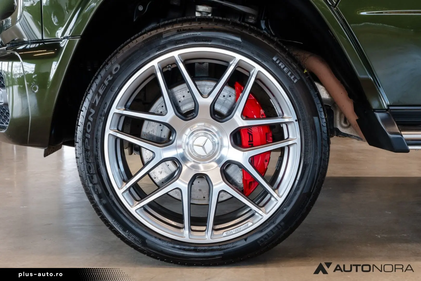 MERCEDES-BENZ G 63 AMG Night Burmester Manufaktur