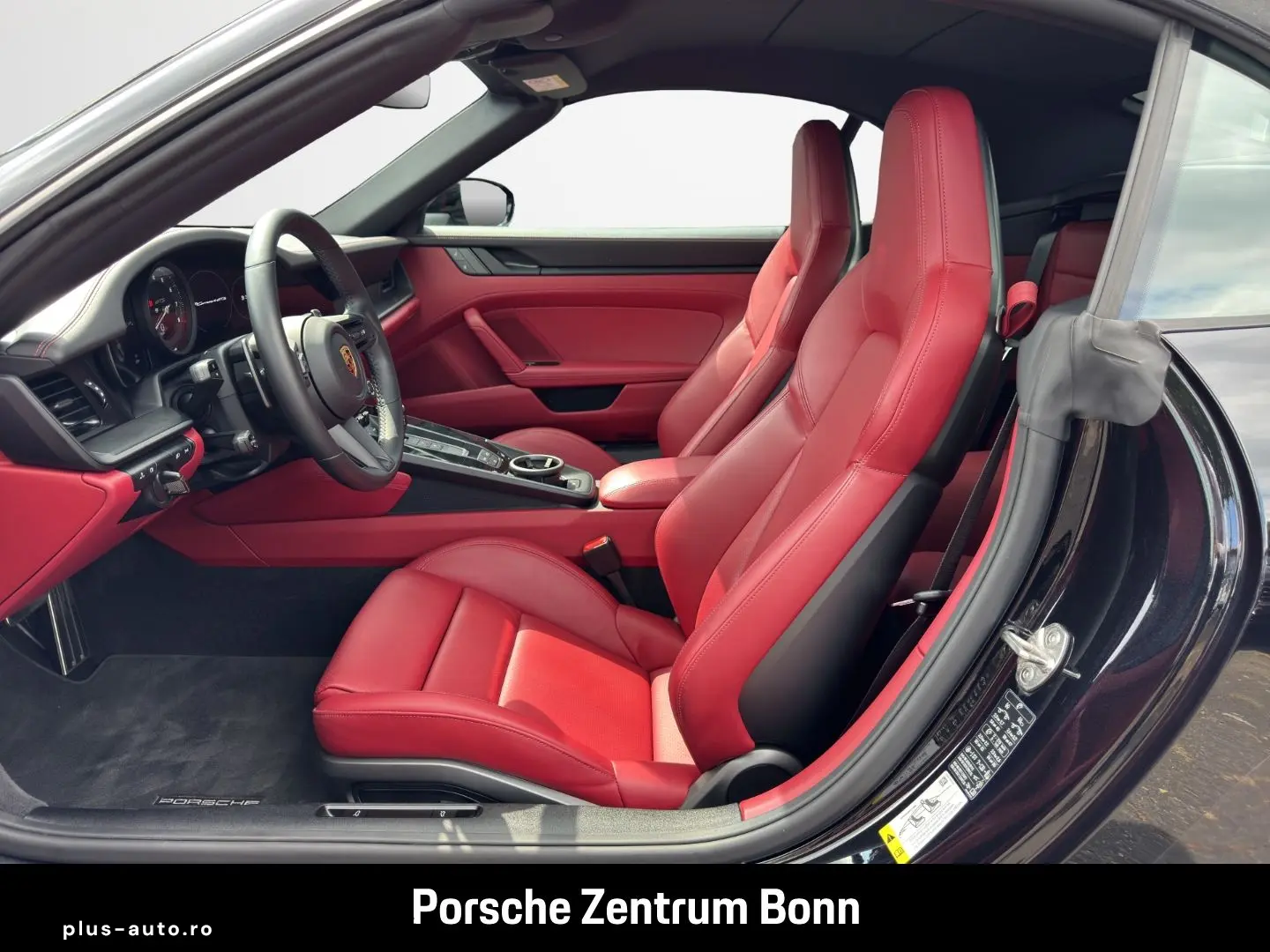 PORSCHE 992 (911) Carrera 4 GTS Cabriolet
