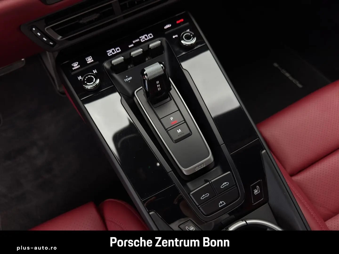 PORSCHE 992 (911) Carrera 4 GTS Cabriolet