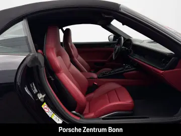 PORSCHE 992 (911) Carrera 4 GTS Cabriolet