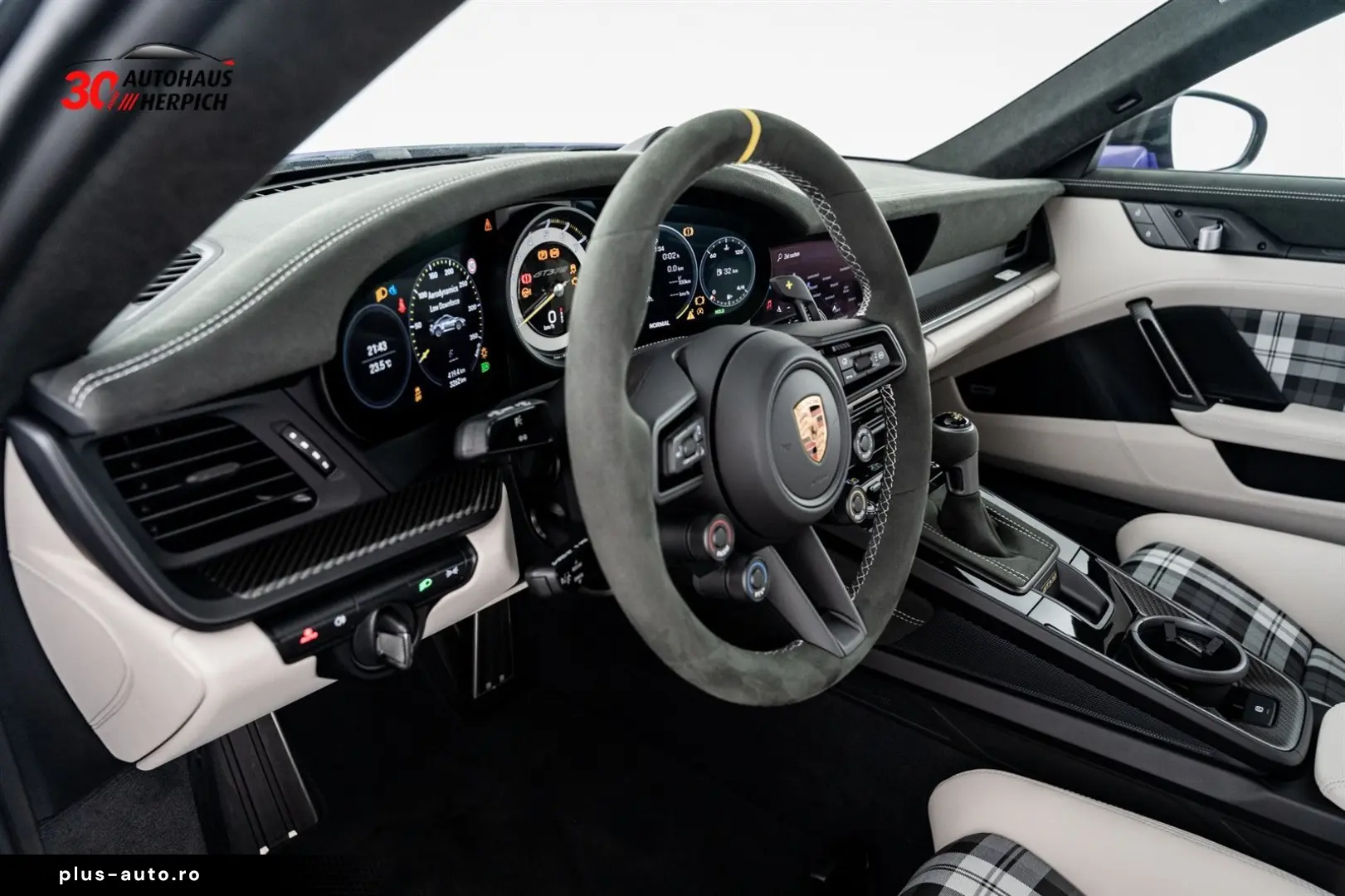PORSCHE 992 GT3RS Weissach CXX PTS Veilchenlilametallic