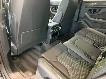 LAMBORGHINI Urus S Pano Massage 23´ Carbon B&O Akrapovic