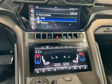 LAMBORGHINI Urus S Pano Massage 23´ Carbon B&O Akrapovic