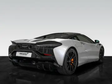 MCLAREN Artura   3 Jahre Garantie & 2 Jahre Service inkl