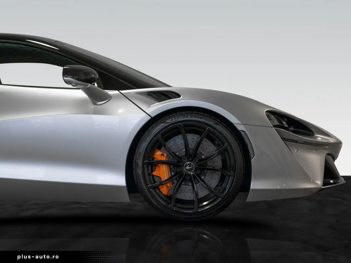 MCLAREN Artura   3 Jahre Garantie & 2 Jahre Service inkl