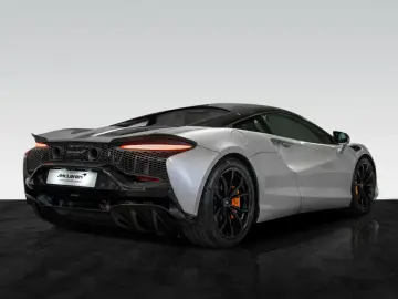 MCLAREN Artura   3 Jahre Garantie & 2 Jahre Service inkl