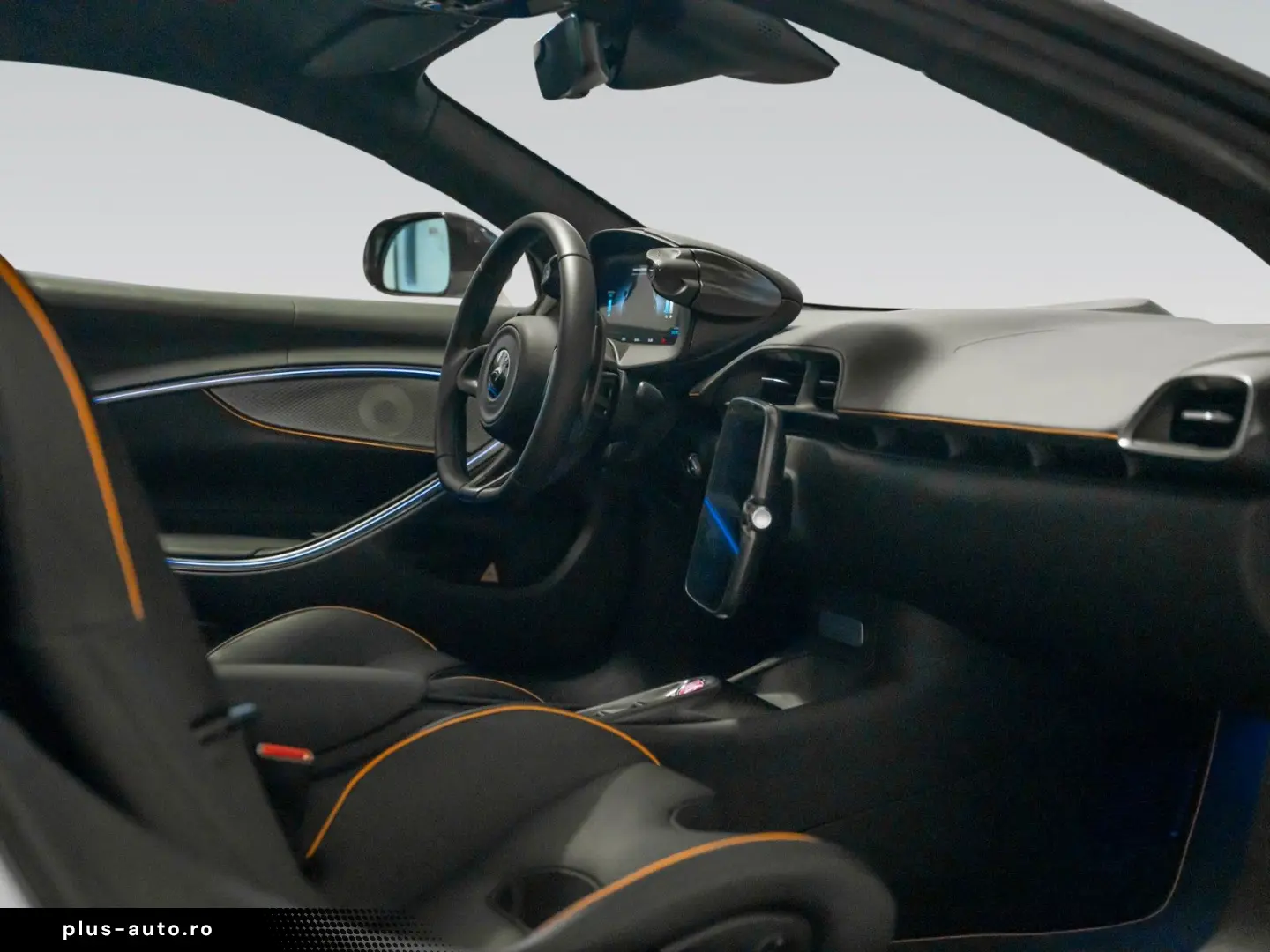 MCLAREN Artura   3 Jahre Garantie & 2 Jahre Service inkl