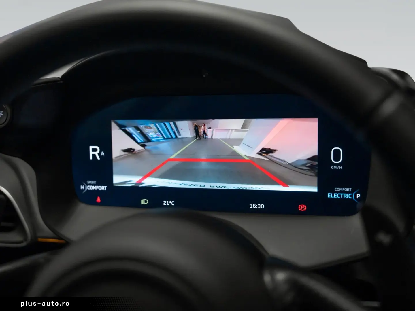 MCLAREN Artura   3 Jahre Garantie & 2 Jahre Service inkl