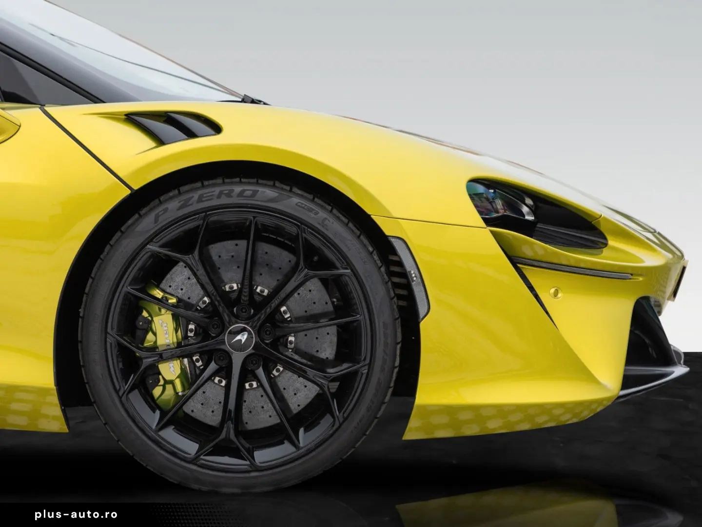 MCLAREN Artura   3 Jahre Garantie & 2 Jahre Service inkl