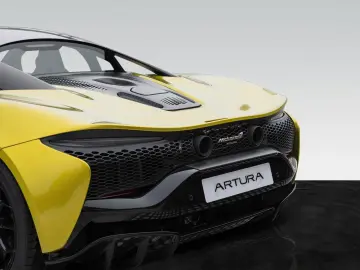 MCLAREN Artura   3 Jahre Garantie & 2 Jahre Service inkl
