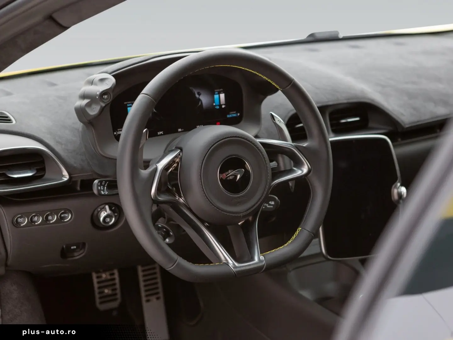 MCLAREN Artura   3 Jahre Garantie & 2 Jahre Service inkl