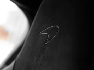 MCLAREN Artura   3 Jahre Garantie & 2 Jahre Service inkl